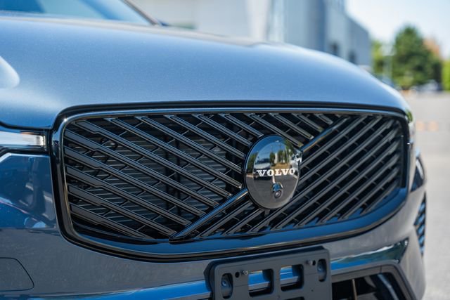 New 2026 Volvo XC60 B5 Ultra w/ Climate Package AWD/4WD image 13
