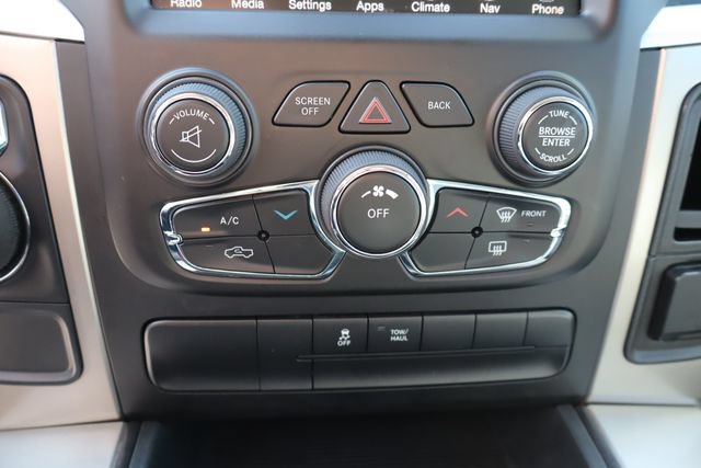 Used 2015 RAM 1500 Big Horn RWD image 32