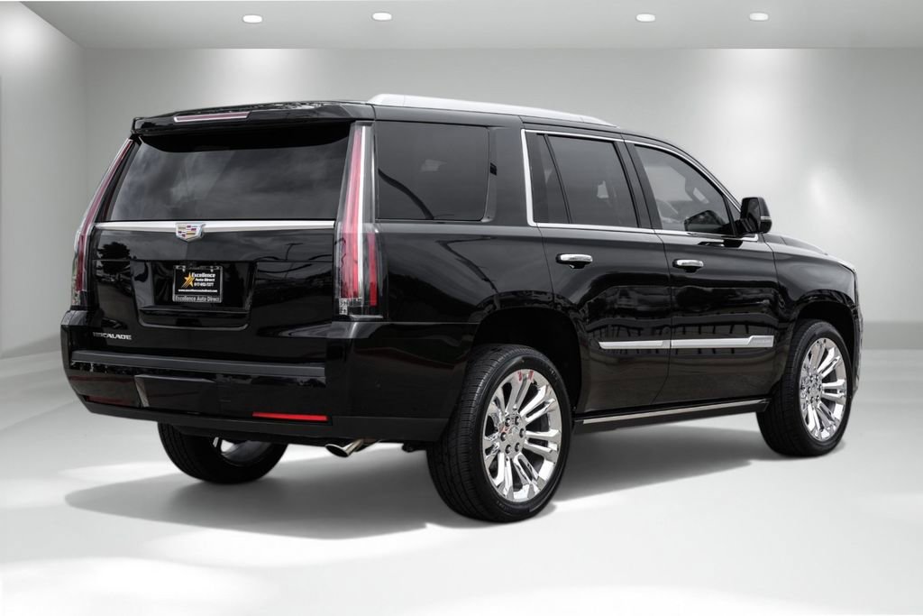 Used 2019 Cadillac Escalade Premium Luxury w/ LPO, Radiant Package RWD image 7