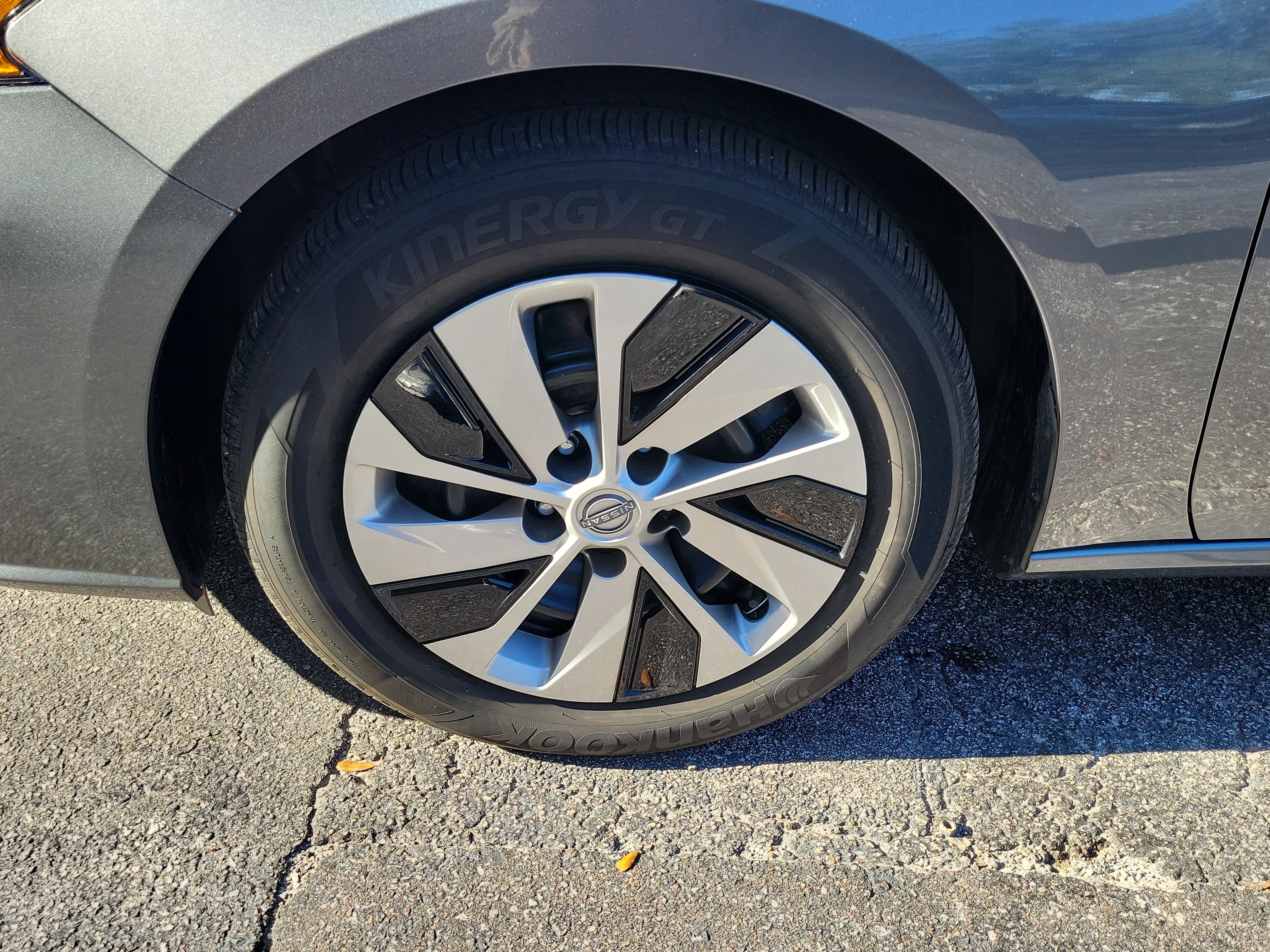 Certified 2025 Nissan Altima 2.5 S FWD image 4