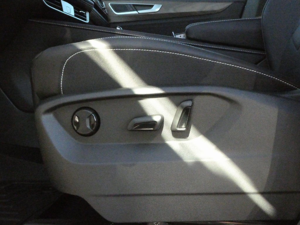 New 2026 Volkswagen Atlas SE image 8