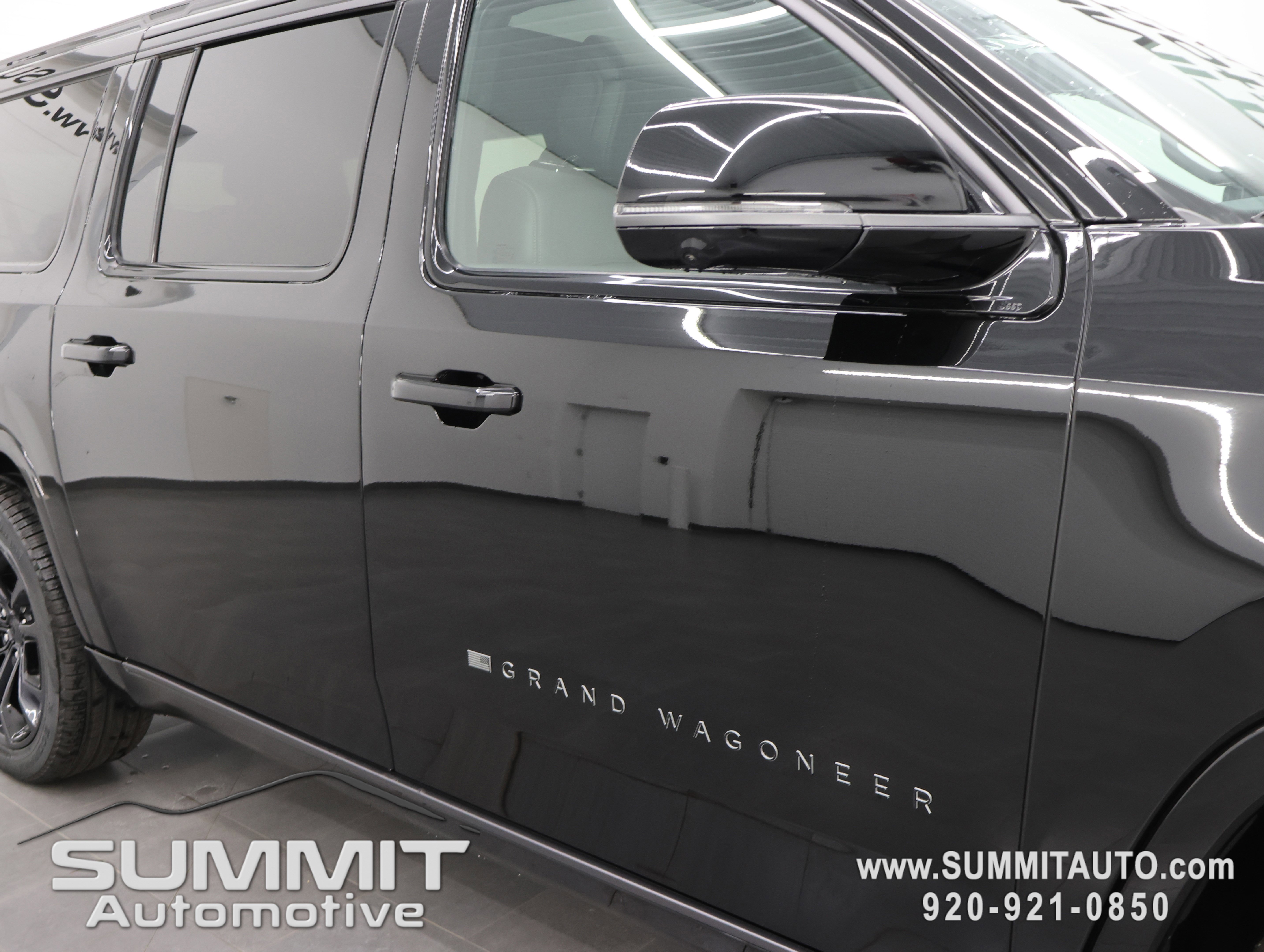 New 2026 Jeep Grand Wagoneer L Summit AWD/4WD image 28
