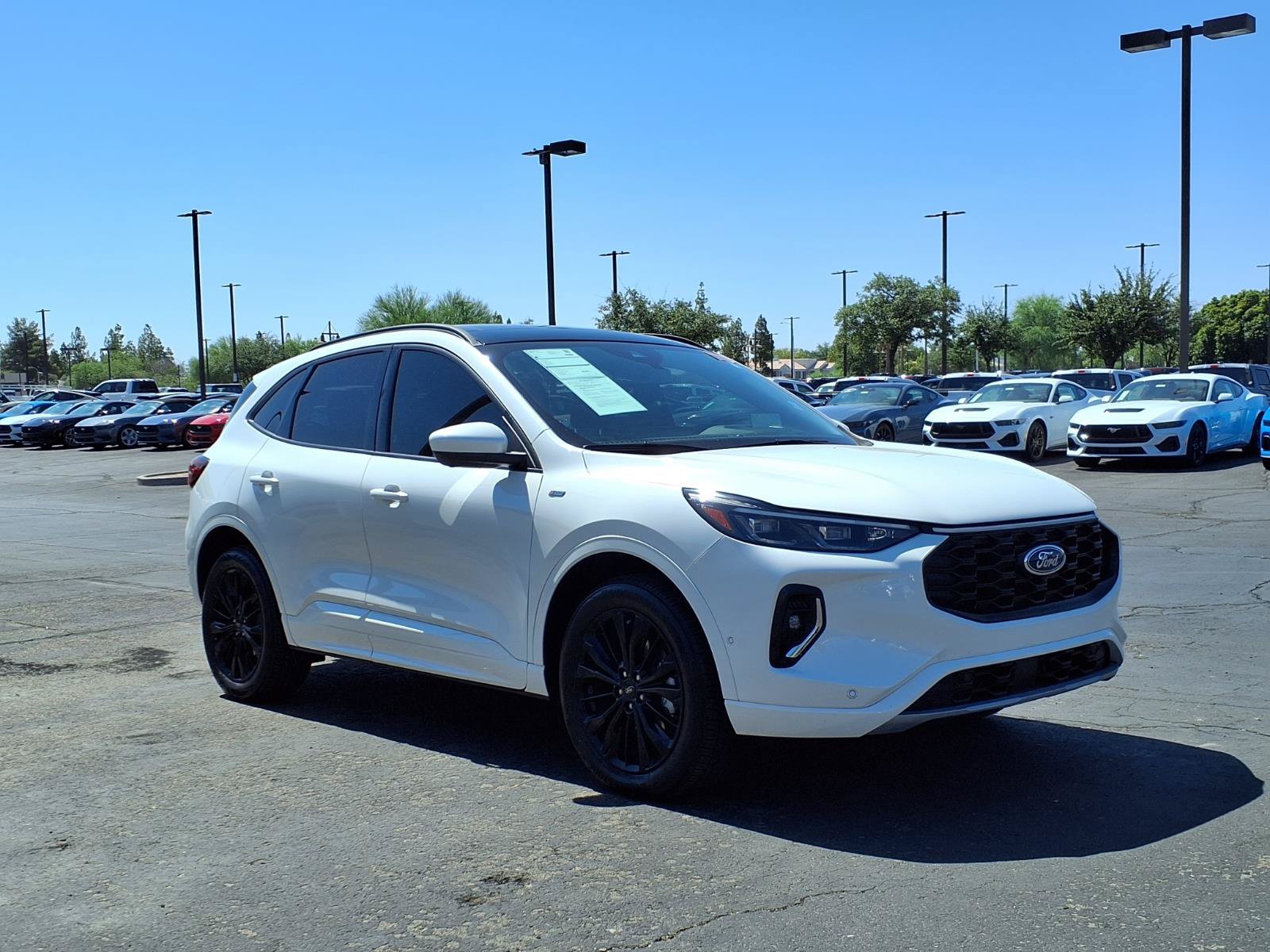 Certified 2023 Ford Escape ST-Line Elite w/ Premium Technology Package AWD/4WD image 8