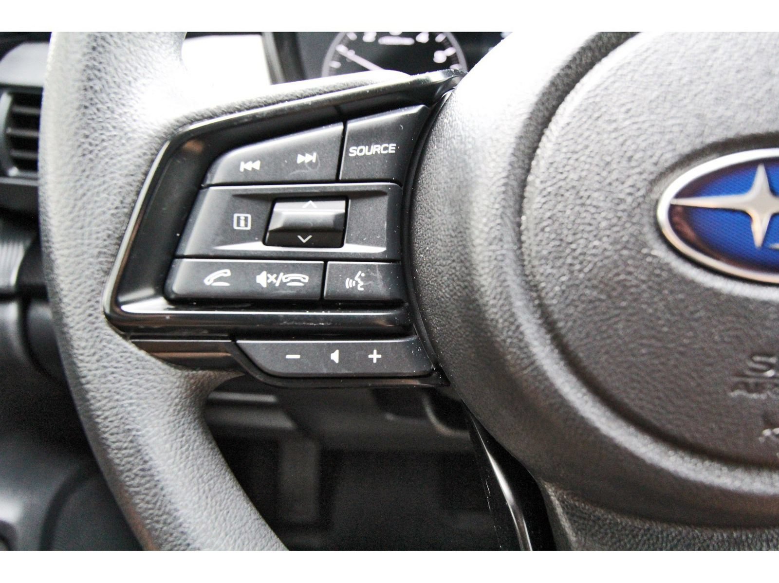 Certified 2025 Subaru Crosstrek 2.5i Premium AWD/4WD image 15