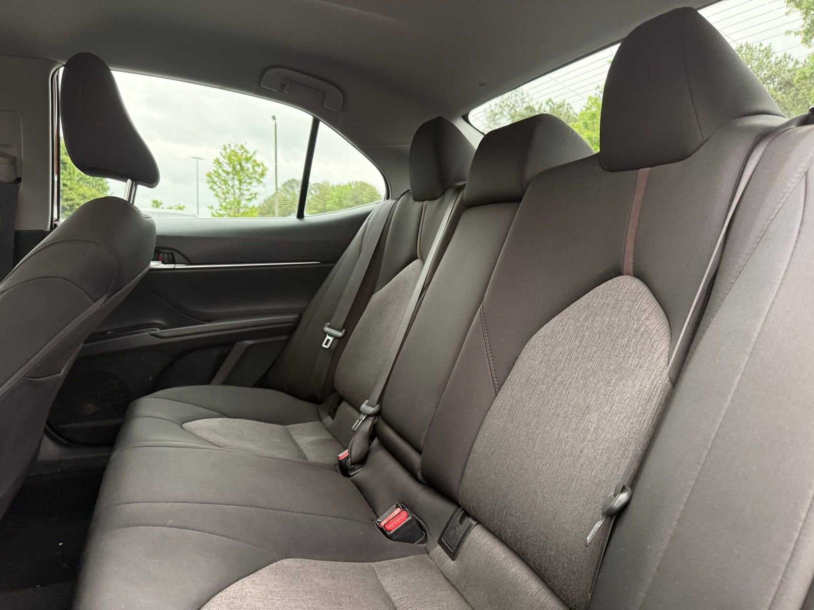 Used 2020 Toyota Camry LE FWD image 26
