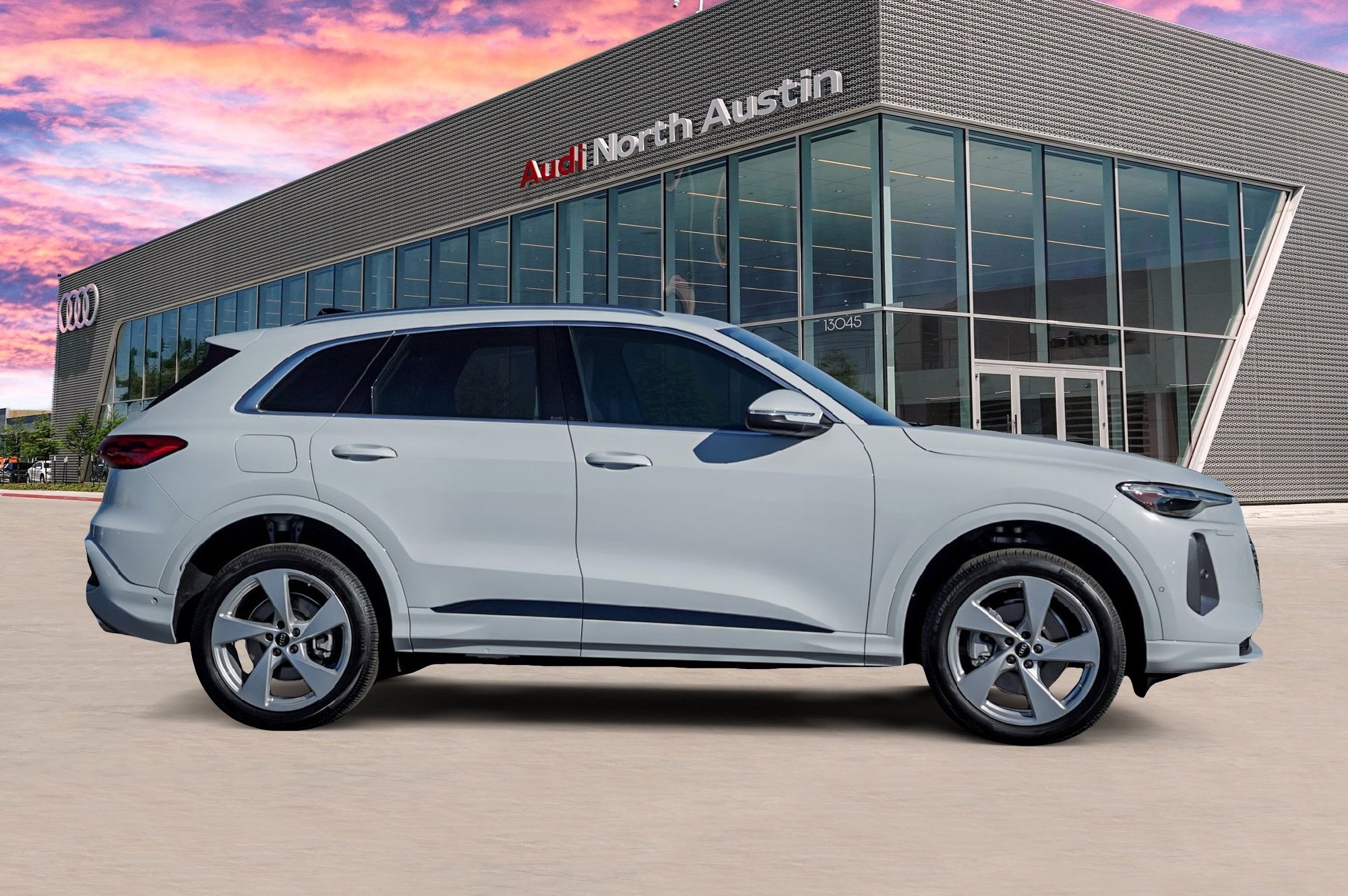 New 2025 Audi Q5 Premium Plus image 3