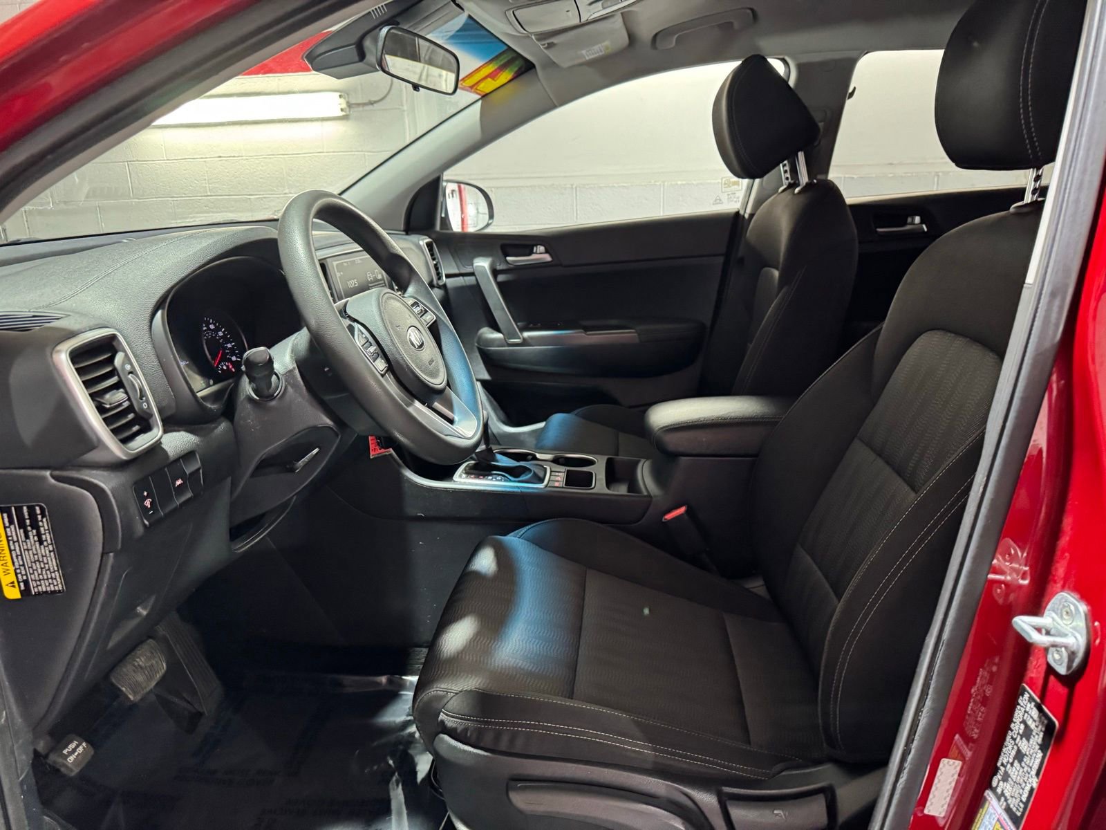 Used 2021 Kia Sportage LX image 9