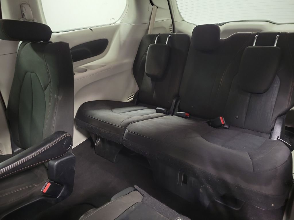 Used 2017 Chrysler Pacifica Touring Plus w/ Tire & Wheel Group image 20