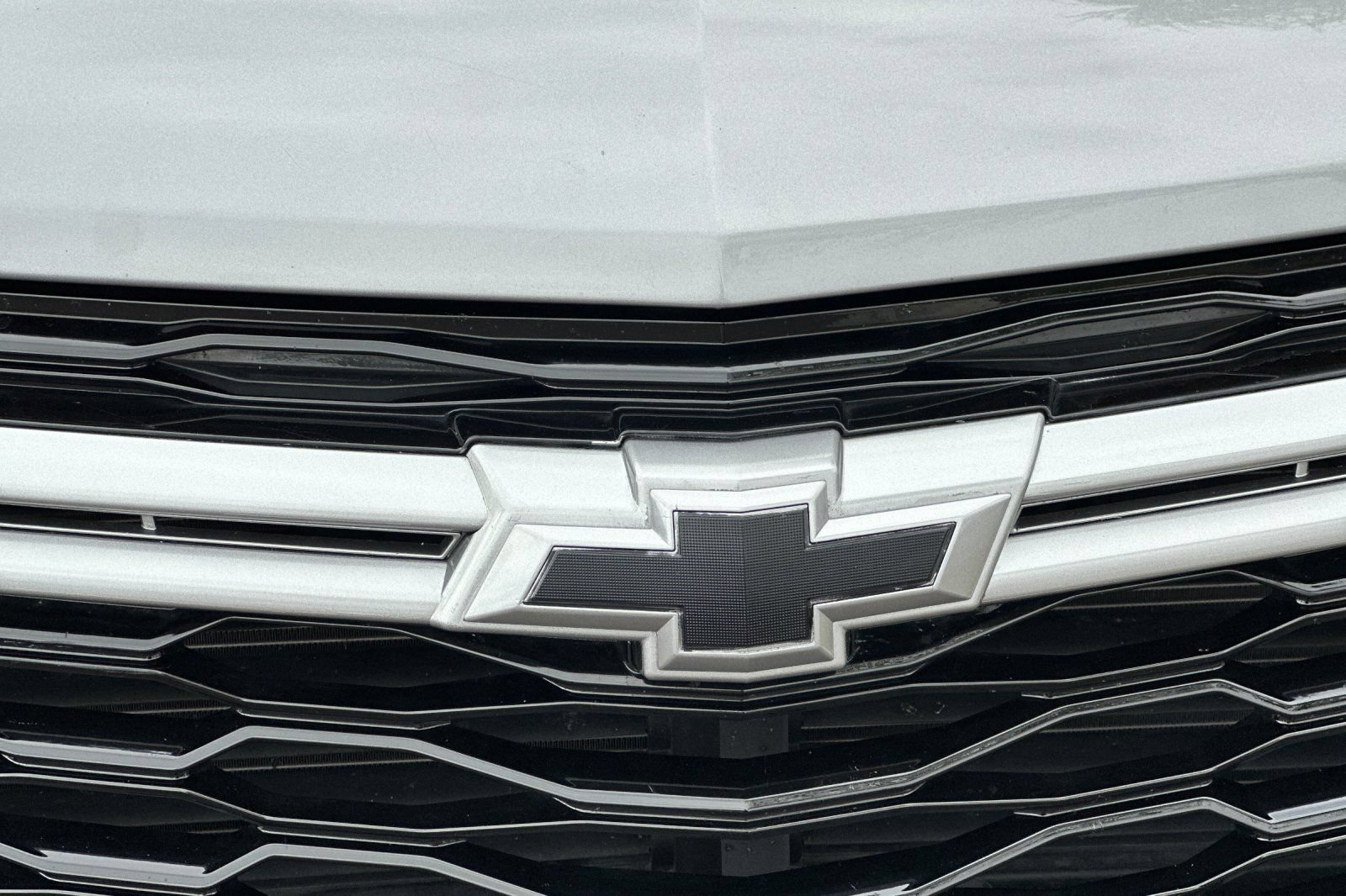 Used 2023 Chevrolet Equinox RS FWD image 38