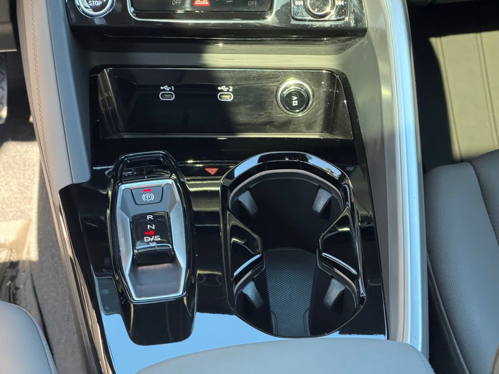 Used 2025 Audi Q5 Premium Plus w/ Premium Plus AWD/4WD image 21