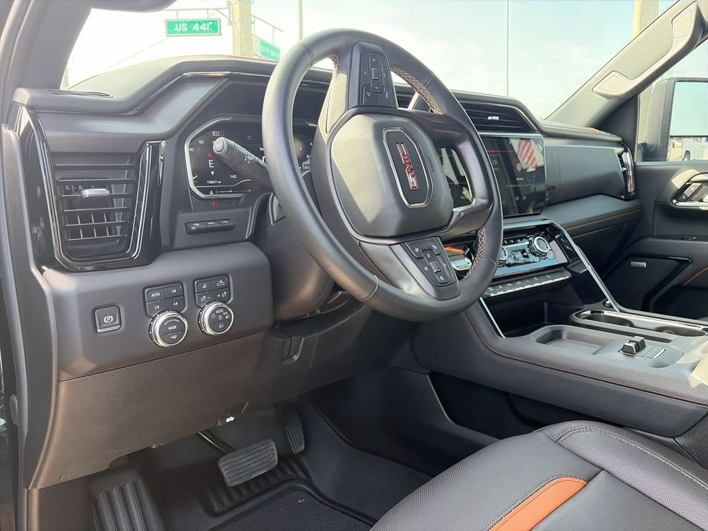 Certified 2024 GMC Sierra 2500 AT4 w/ AT4 Premium Plus Package AWD/4WD image 18
