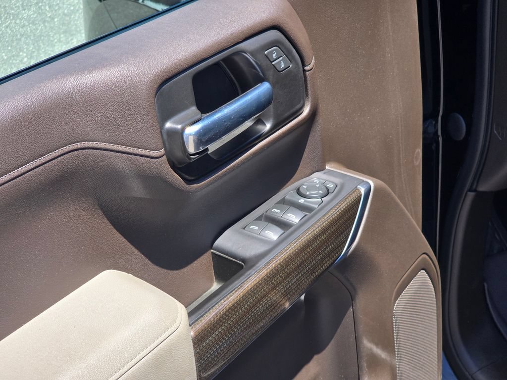 Certified 2022 Chevrolet Silverado 1500 LT AWD/4WD image 40