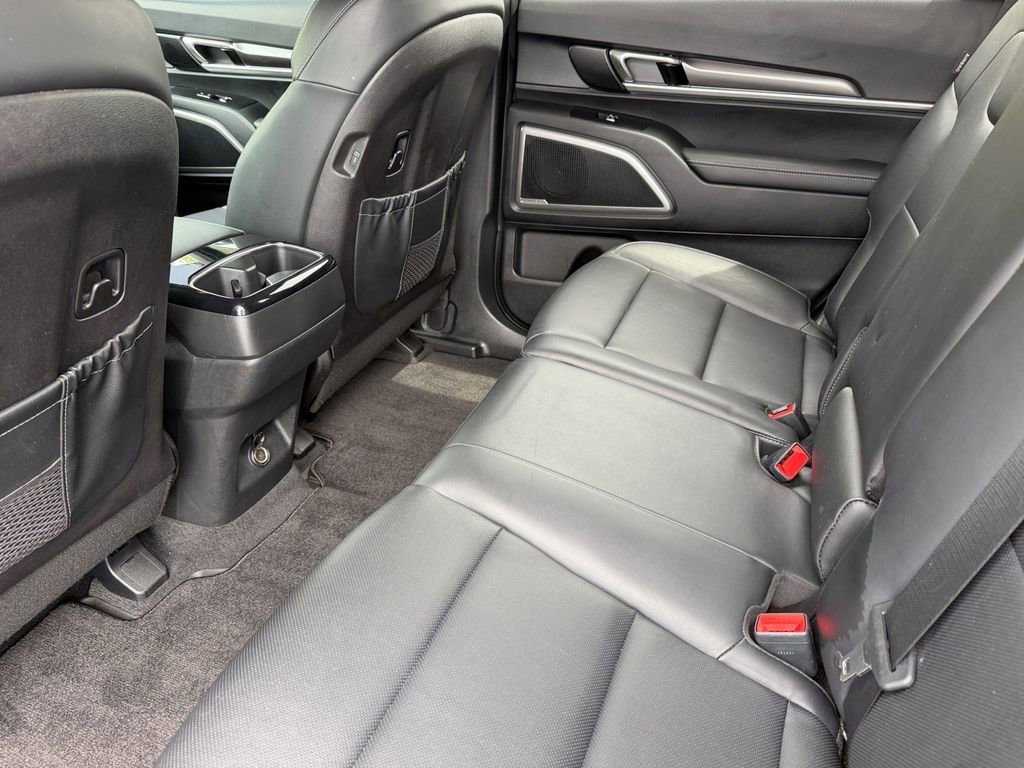 Used 2023 Kia Telluride LX FWD image 14
