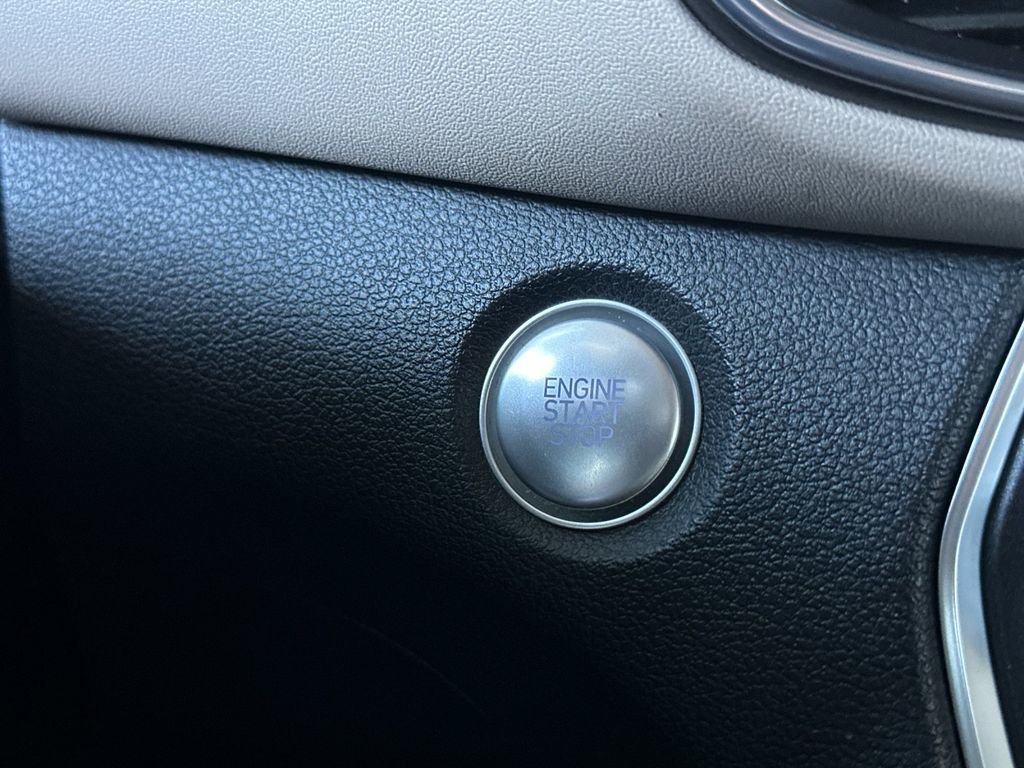 Used 2020 Hyundai Santa Fe SEL image 22