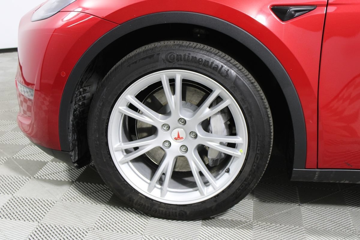 Used 2022 Tesla Model Y Long Range AWD/4WD image 4