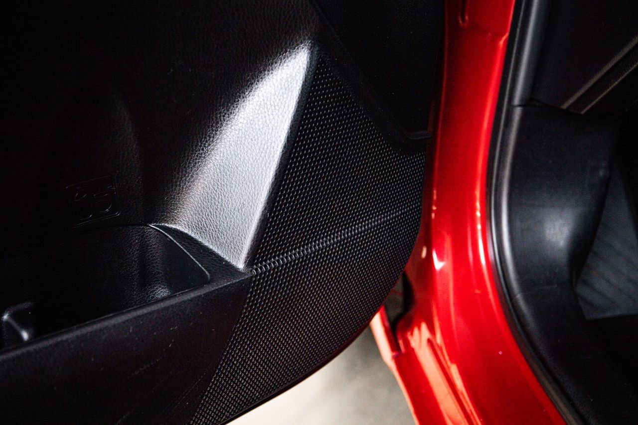 Used 2018 Toyota Corolla LE image 20