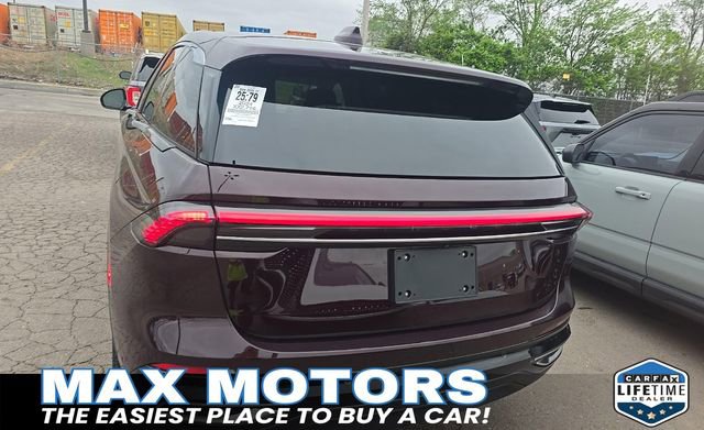 Used 2024 Lincoln Nautilus Premier AWD/4WD image 6