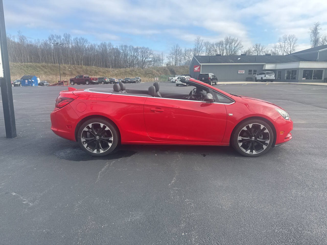 Used 2018 Buick Cascada Sport Touring w/ Dark Effects Package FWD image 21