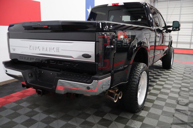 Used 2017 Ford F250 King Ranch w/ King Ranch Ultimate Package AWD/4WD image 24