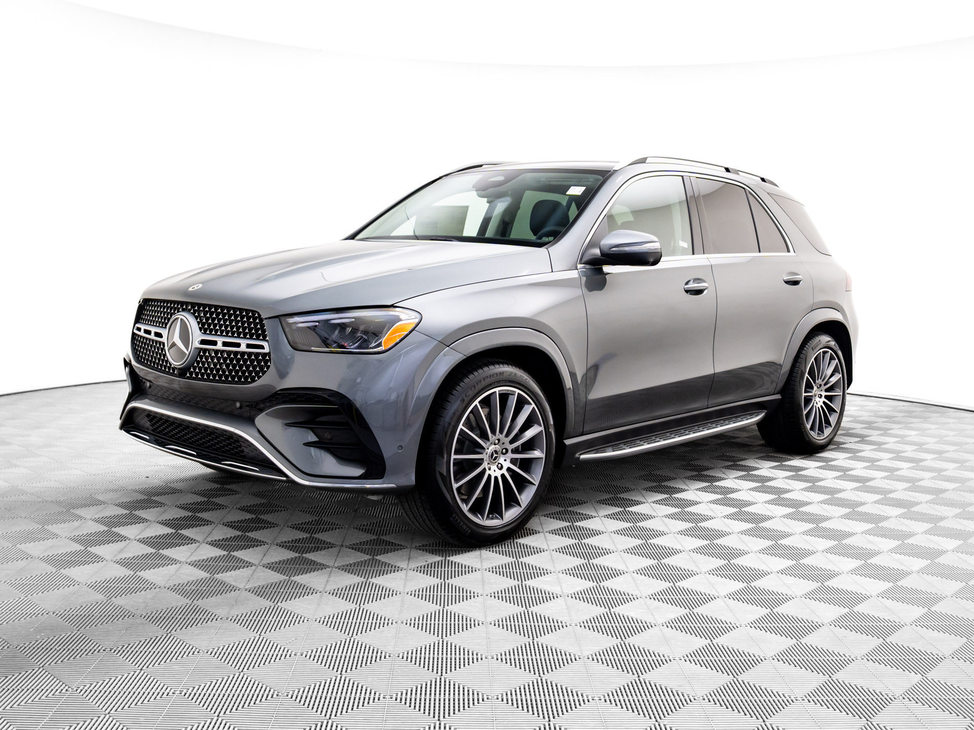New 2026 Mercedes-Benz GLE 450 4MATIC 360° Tour