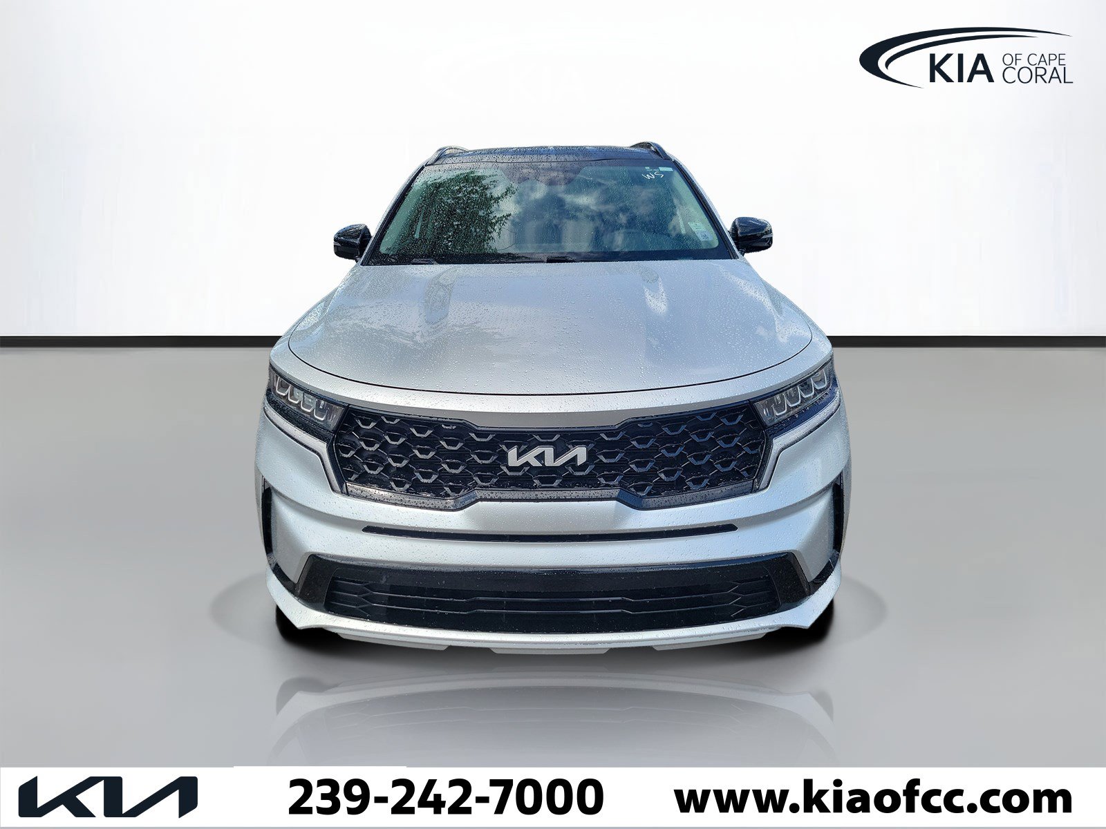 Used 2022 Kia Sorento S w/ Panoramic Sunroof Package FWD image 2