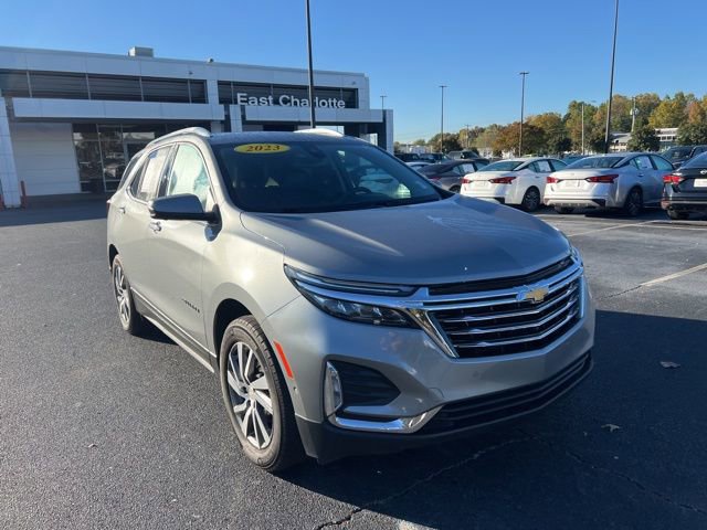 Used 2023 Chevrolet Equinox Premier image 3