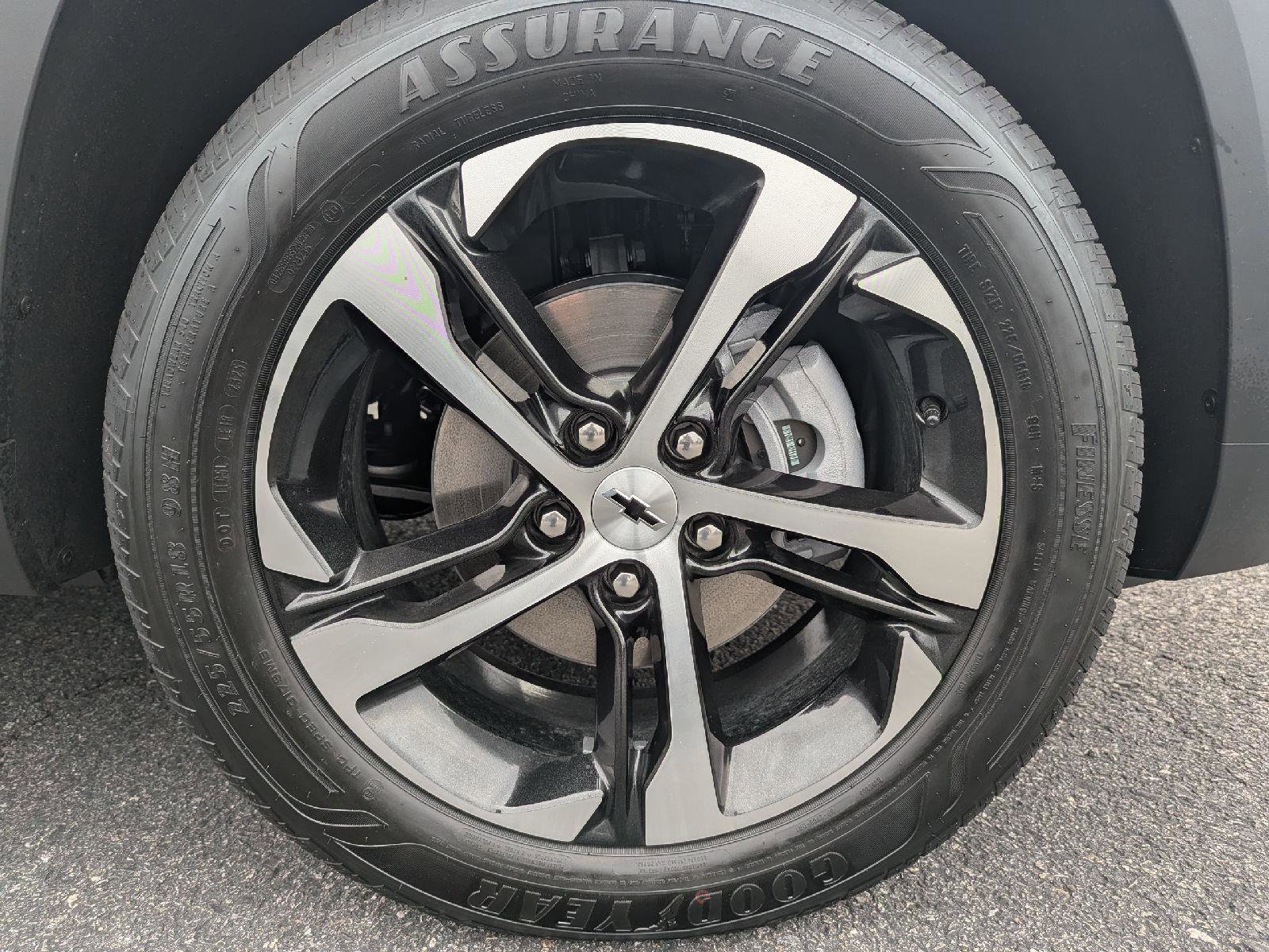 New 2026 Chevrolet Trax RS w/ Sunroof Package image 31