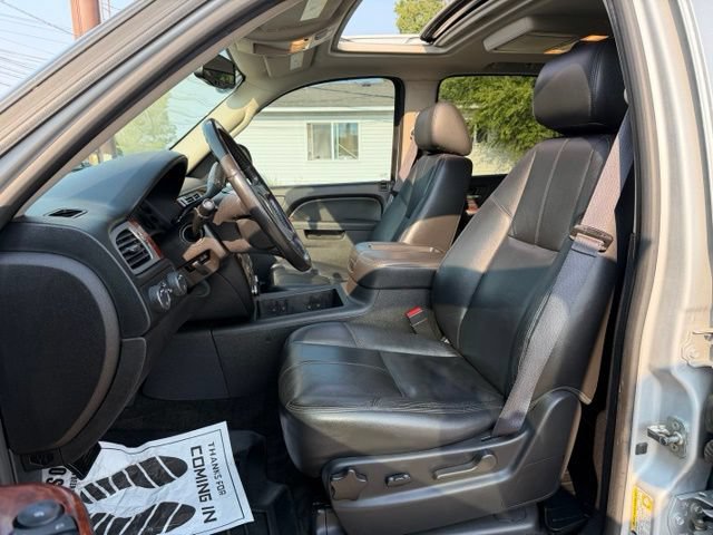 Used 2014 Chevrolet Tahoe LT AWD/4WD image 2