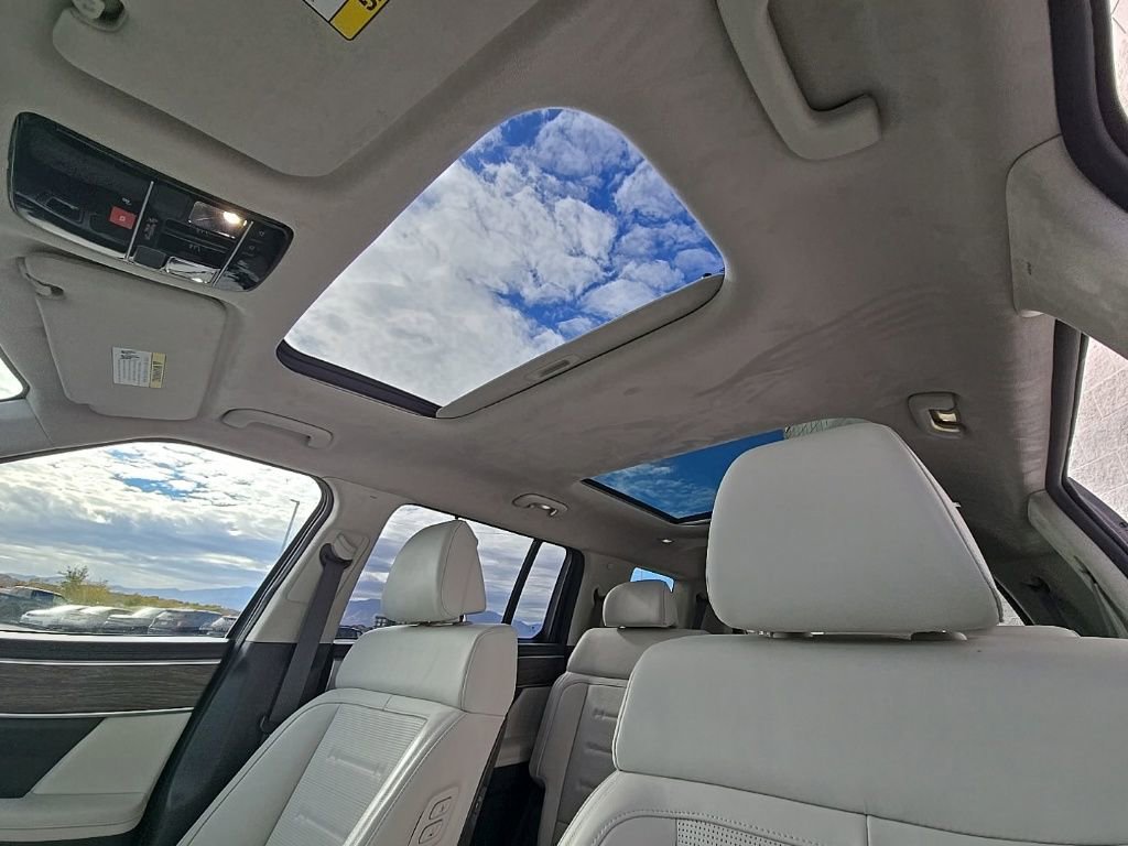 Used 2025 Hyundai Santa Fe Calligraphy image 22