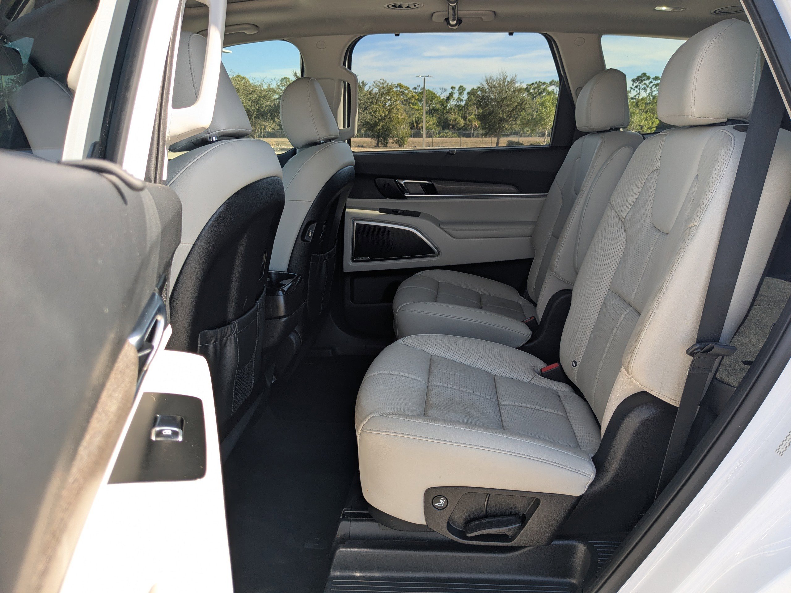 Certified 2021 Kia Telluride SX w/ Towing Package image 17