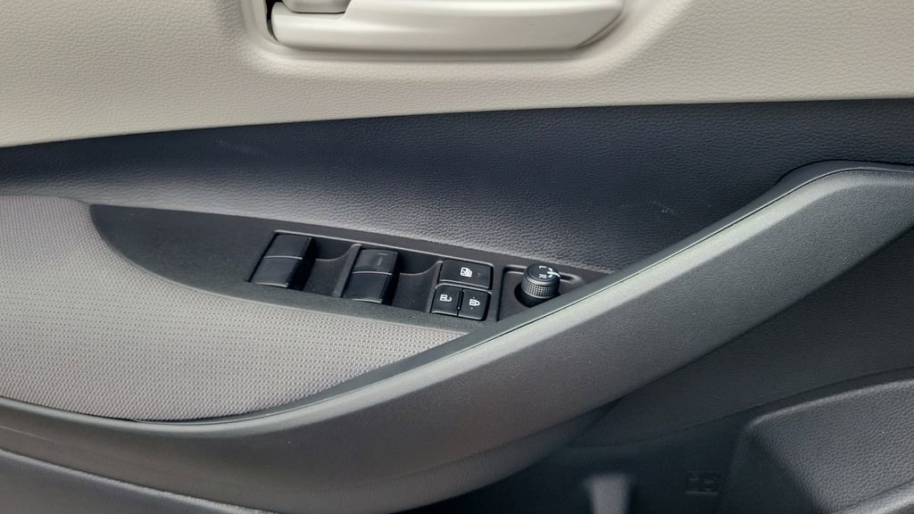 New 2026 Toyota Corolla LE FWD image 15