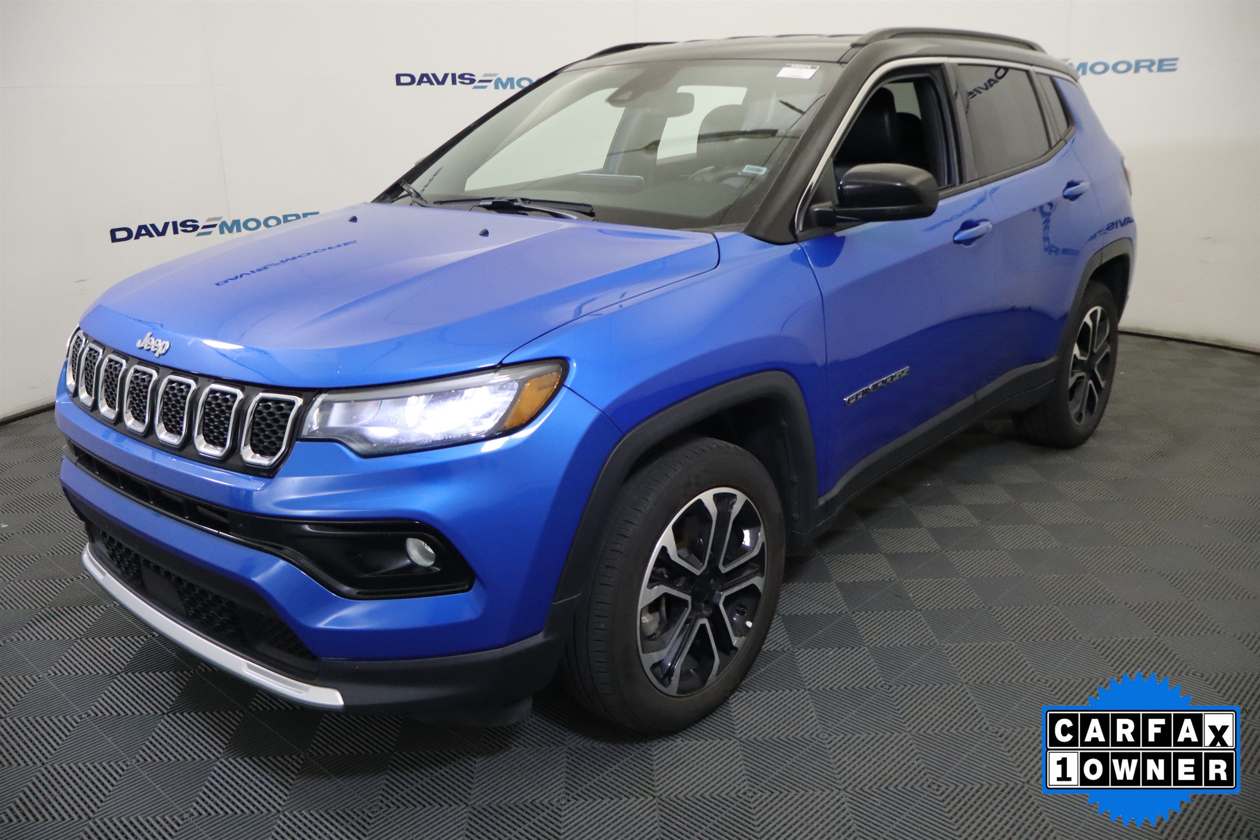 Used 2024 Jeep Compass Limited AWD/4WD image 12