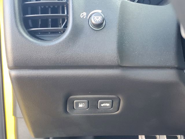 Used 2005 Chevrolet Corvette Coupe w/ Preferred Equipment Group image 22