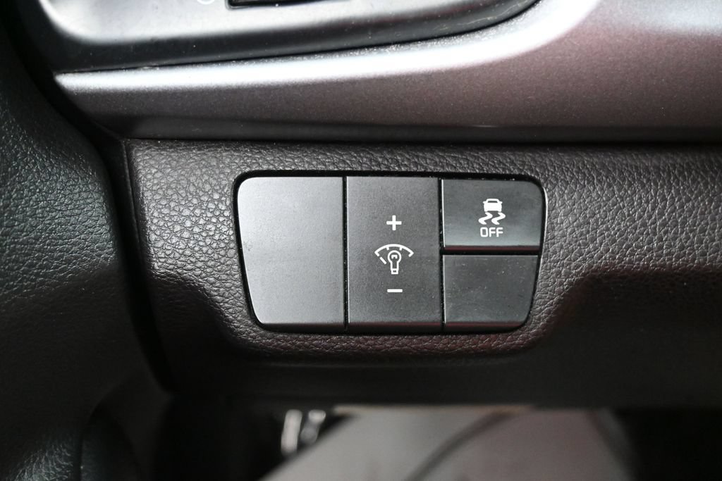 Used 2022 Kia Rio S FWD image 19