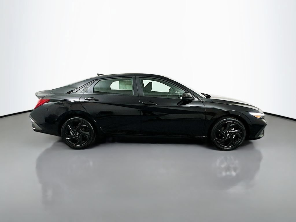New 2026 Hyundai Elantra Sport w/ Cargo Package FWD image 4