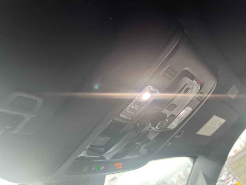 New 2026 Chevrolet Suburban Premier image 17