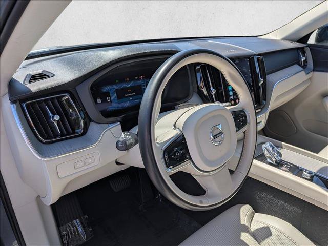 Used 2024 Volvo XC60 T8 Ultimate w/ Climate Package AWD/4WD image 10
