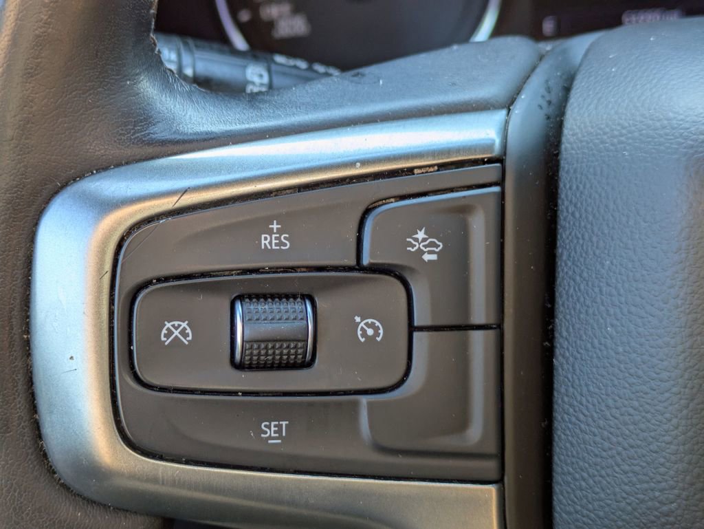 Used 2021 Chevrolet Suburban LS RWD image 24