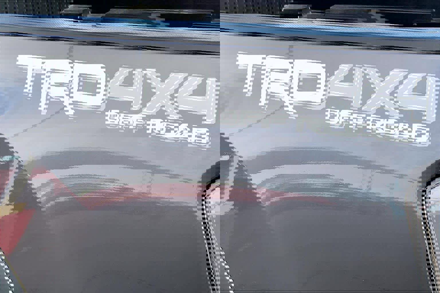 Used 2023 Toyota Tacoma TRD Off-Road image 31