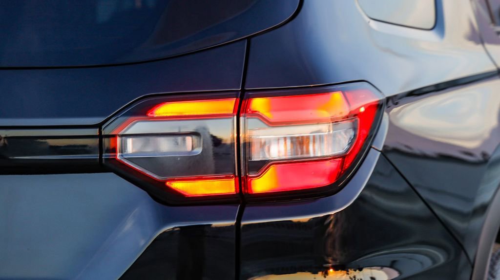 Used 2025 Honda Pilot Black Edition image 10