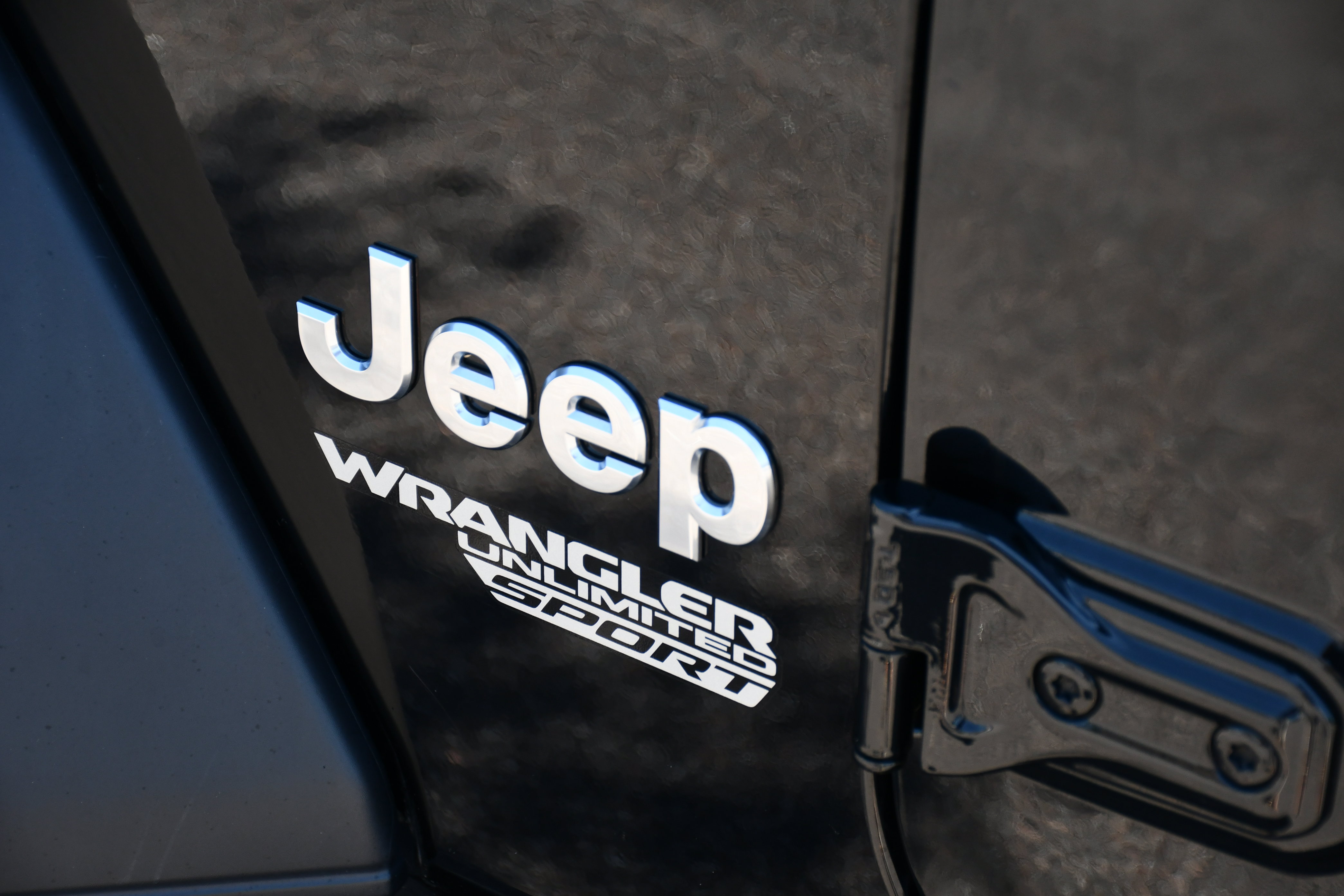 Used 2019 Jeep Wrangler Unlimited Sport S AWD/4WD image 24