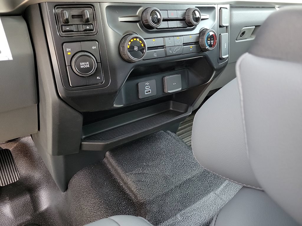 New 2026 Ford F350 XL AWD/4WD image 25