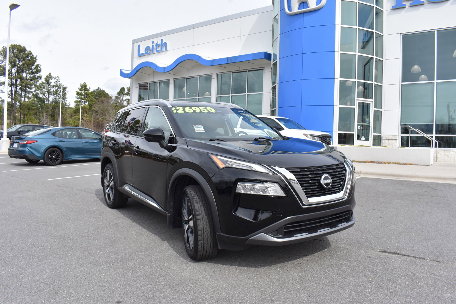 Used 2023 Nissan Rogue SL