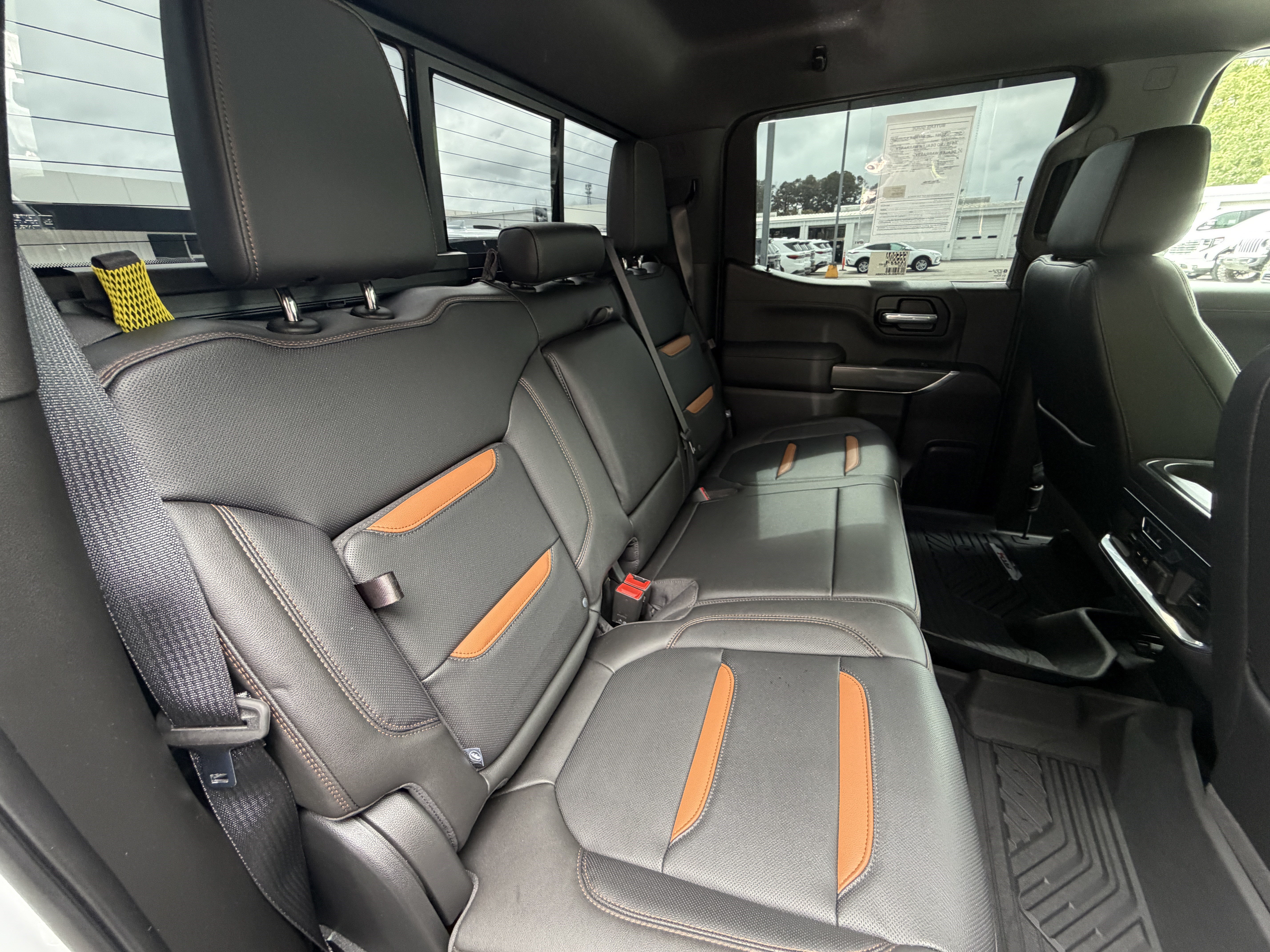 Used 2020 GMC Sierra 1500 AT4 w/ AT4 Premium Package AWD/4WD image 17