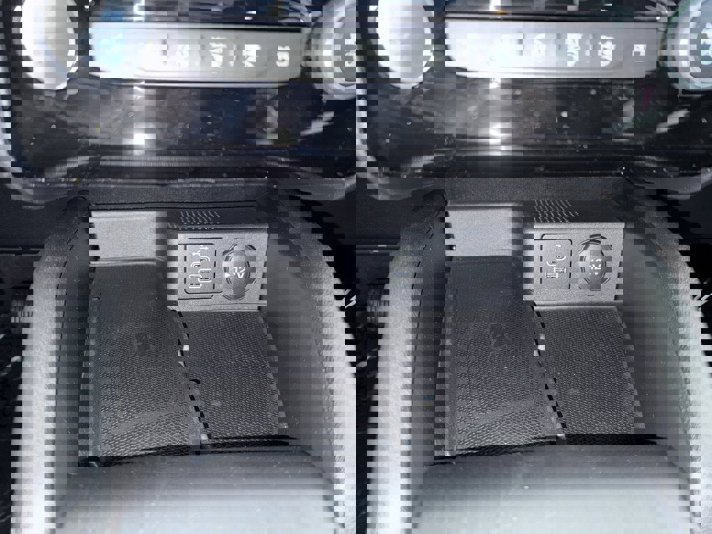 New 2026 Ford Escape Platinum w/ Premium Technology Package image 27