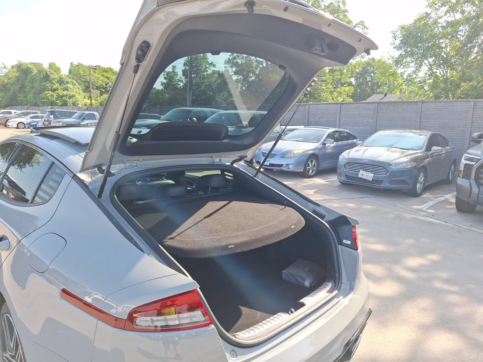 Used 2022 Kia Stinger GT1 AWD/4WD image 36
