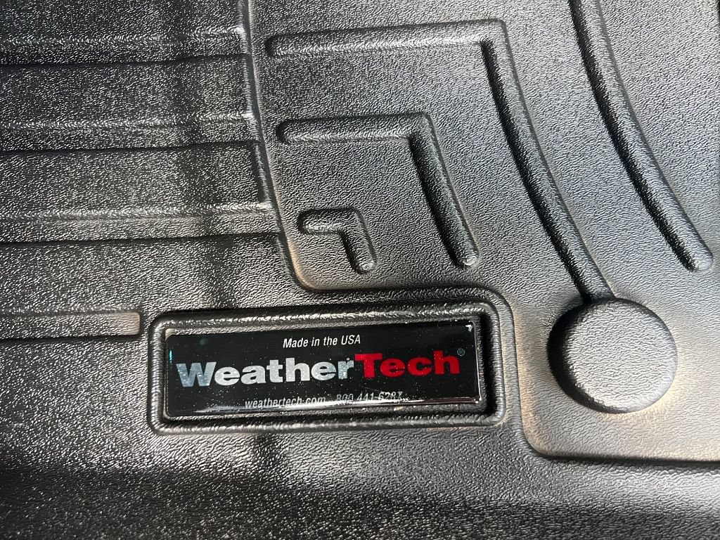 Used 2014 Ford Focus Titanium FWD image 32