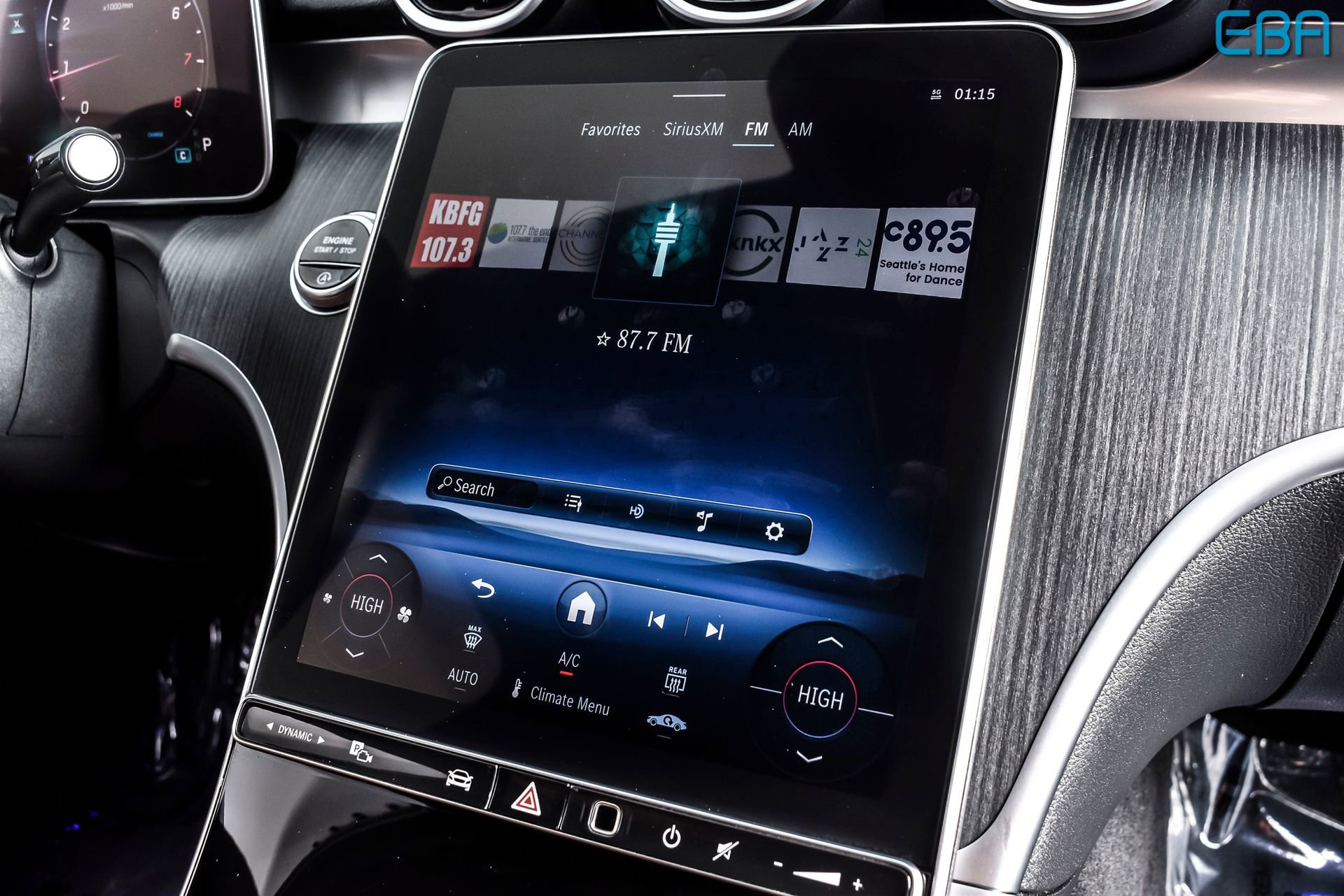 Used 2025 Mercedes-Benz C 300 4MATIC Sedan image 27