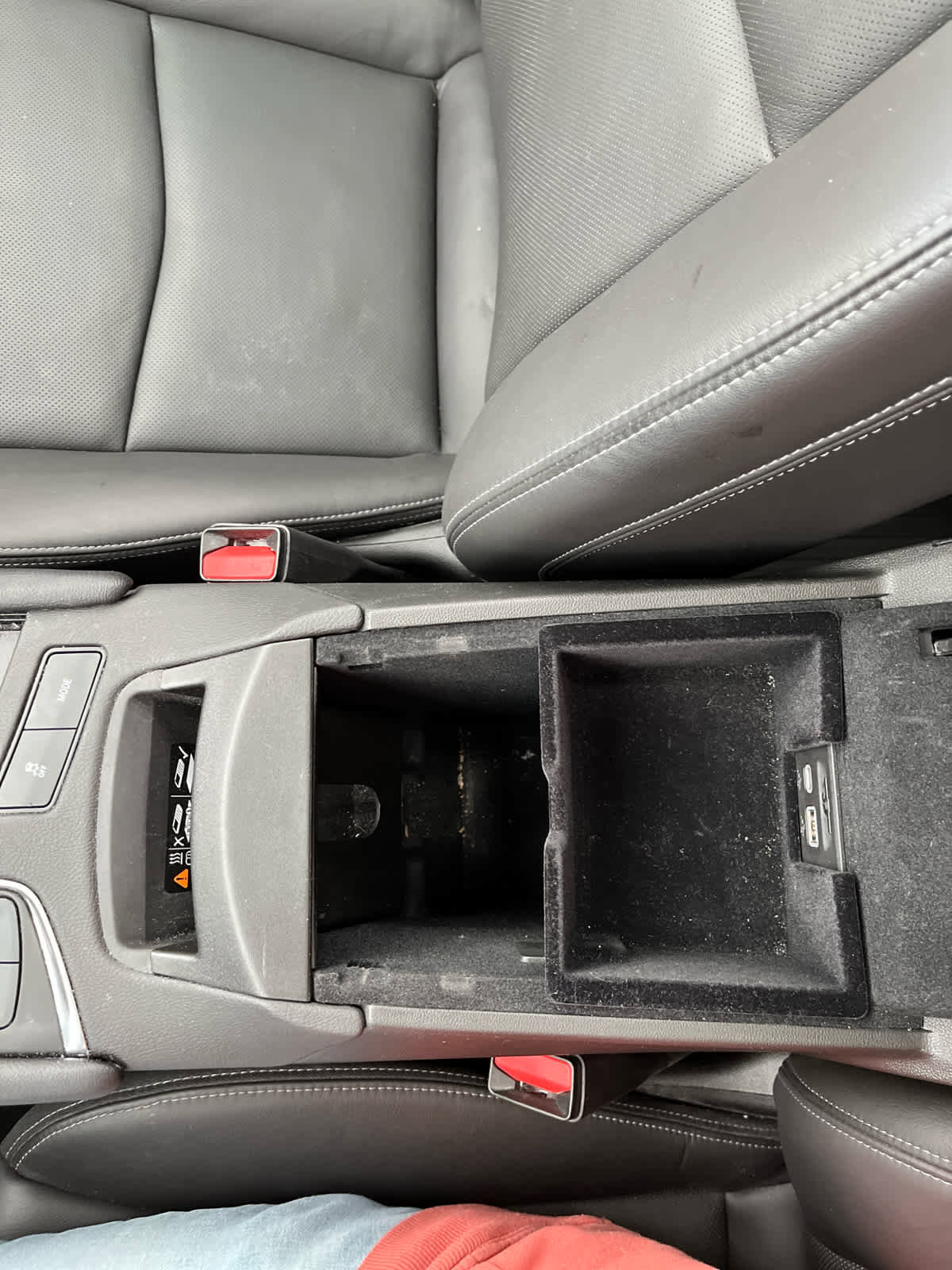 Used 2024 Cadillac XT6 Premium Luxury w/ LPO, Floor Liner Package image 26