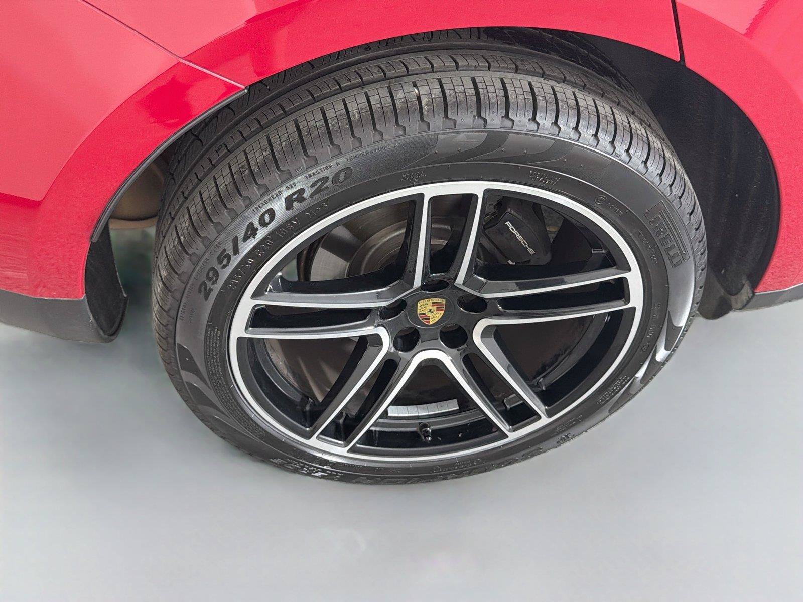 Certified 2021 Porsche Macan AWD/4WD image 13